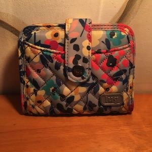 LUG - Minuet wallet - Floral Multi - NWT